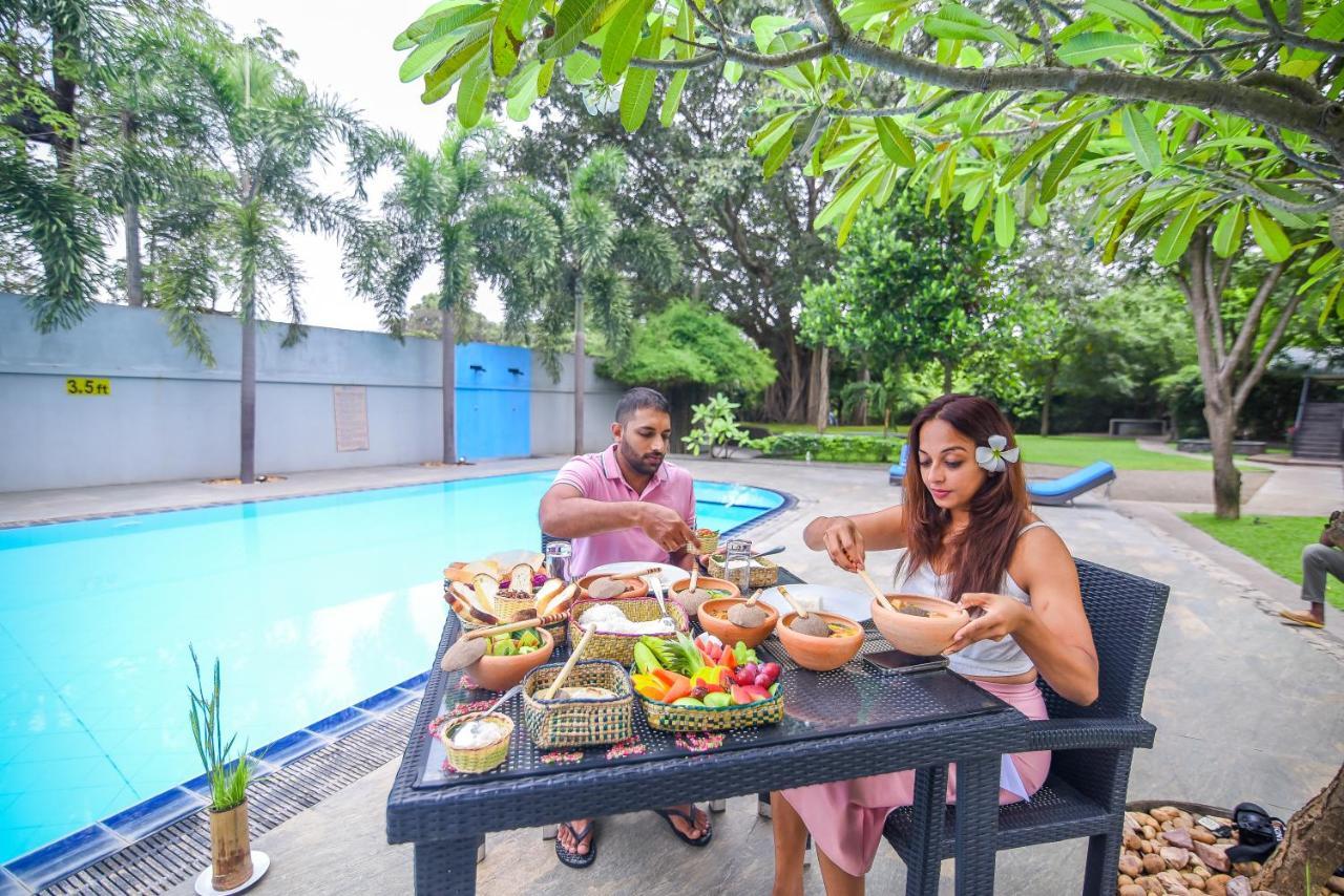 Mahanuge Hotel Polonnaruwa Exteriör bild