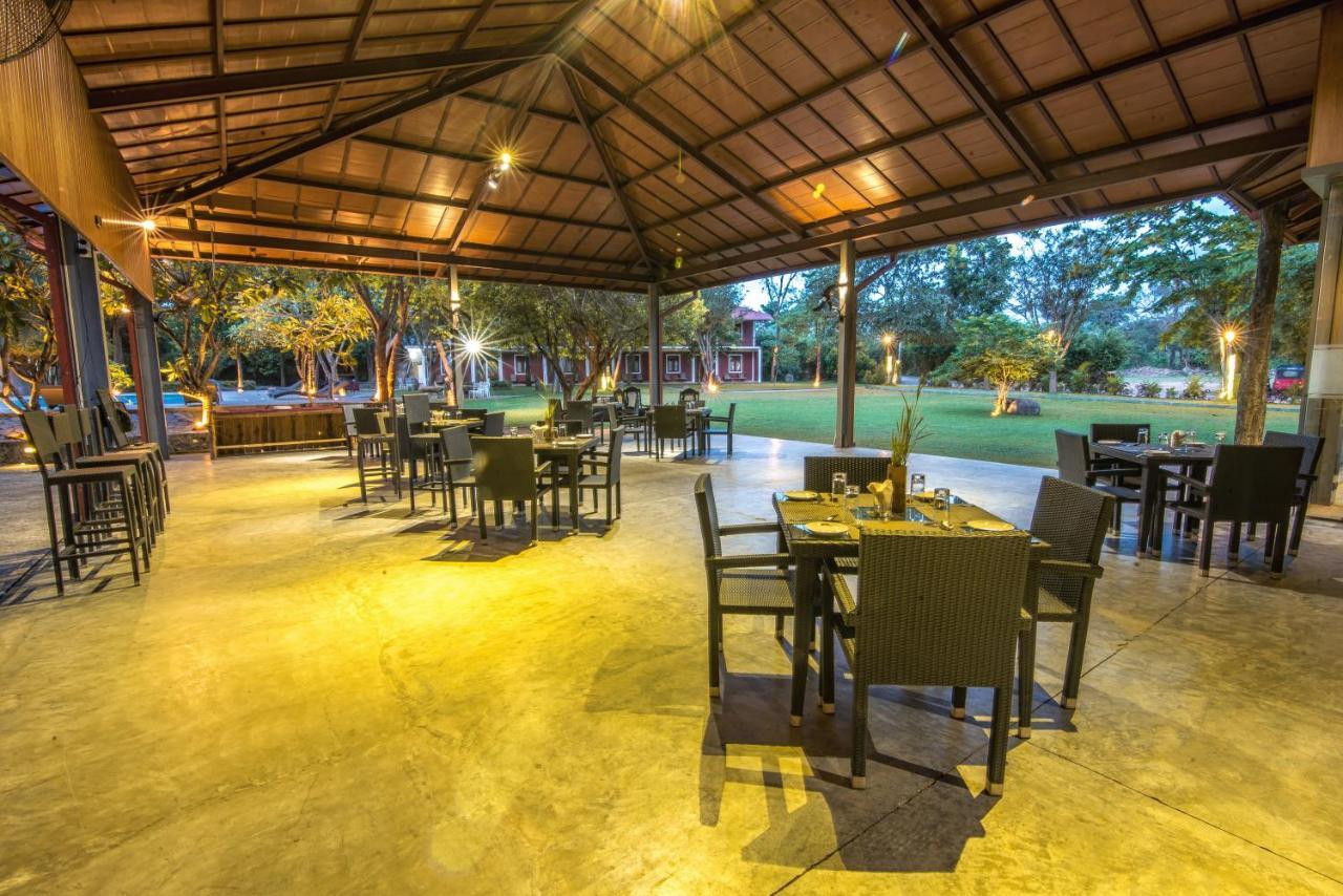 Mahanuge Hotel Polonnaruwa Exteriör bild